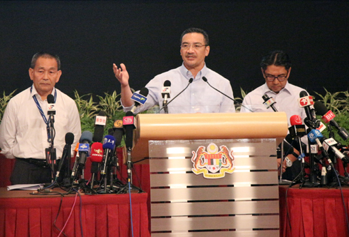 Malaysia chi hơn 8,6 triệu USD tìm kiếm MH370 ảnh 1